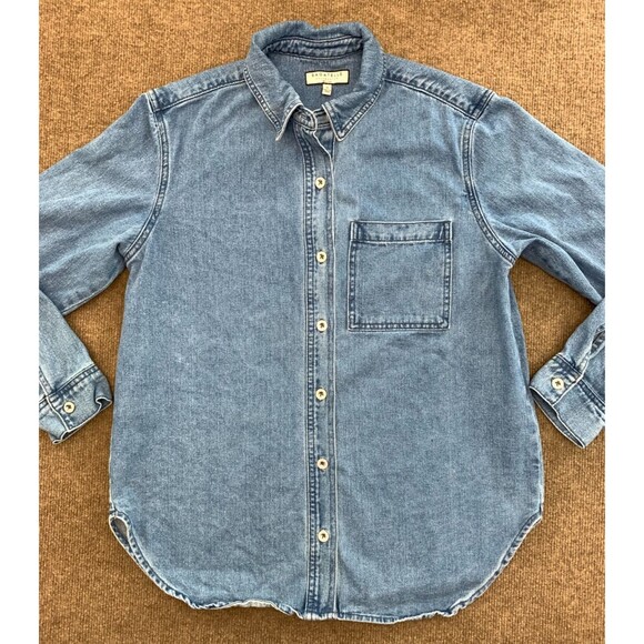 Bagatelle Denim Shirt Womens M Long Sleeve Button Up Chore Garden Barn Shacket - Picture 1 of 7